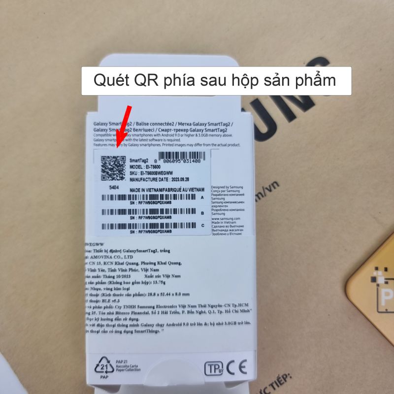 Quét QR code phía sau hộp sản phẩm